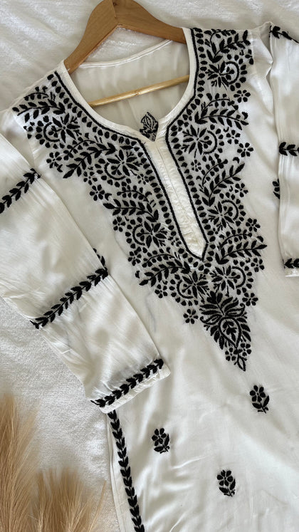 mulmul cotton chikankari kurti