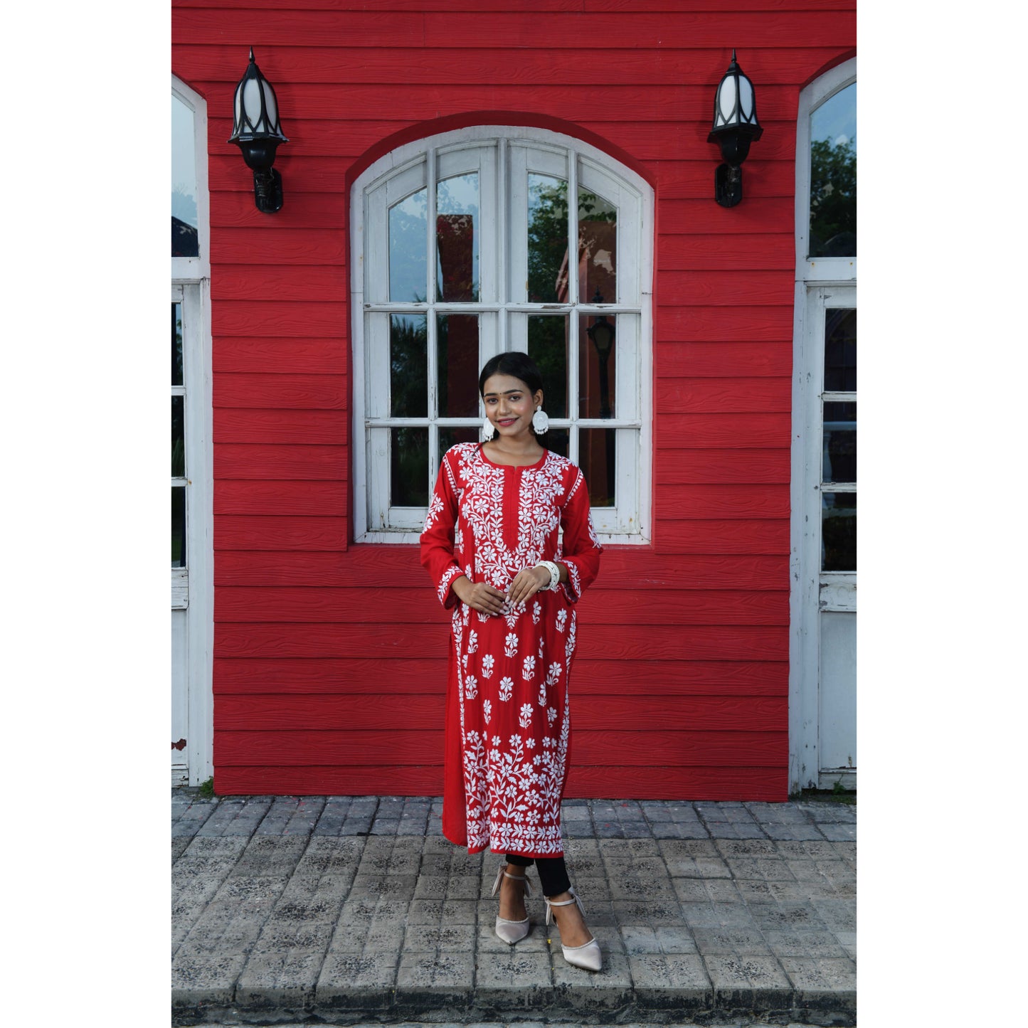 Modal Yasmin Chikankari Kurta