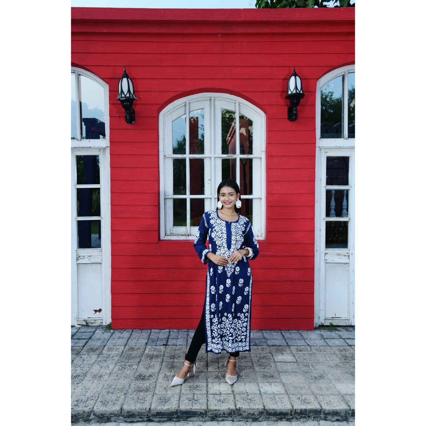 Modal Yasmin Chikankari Kurta