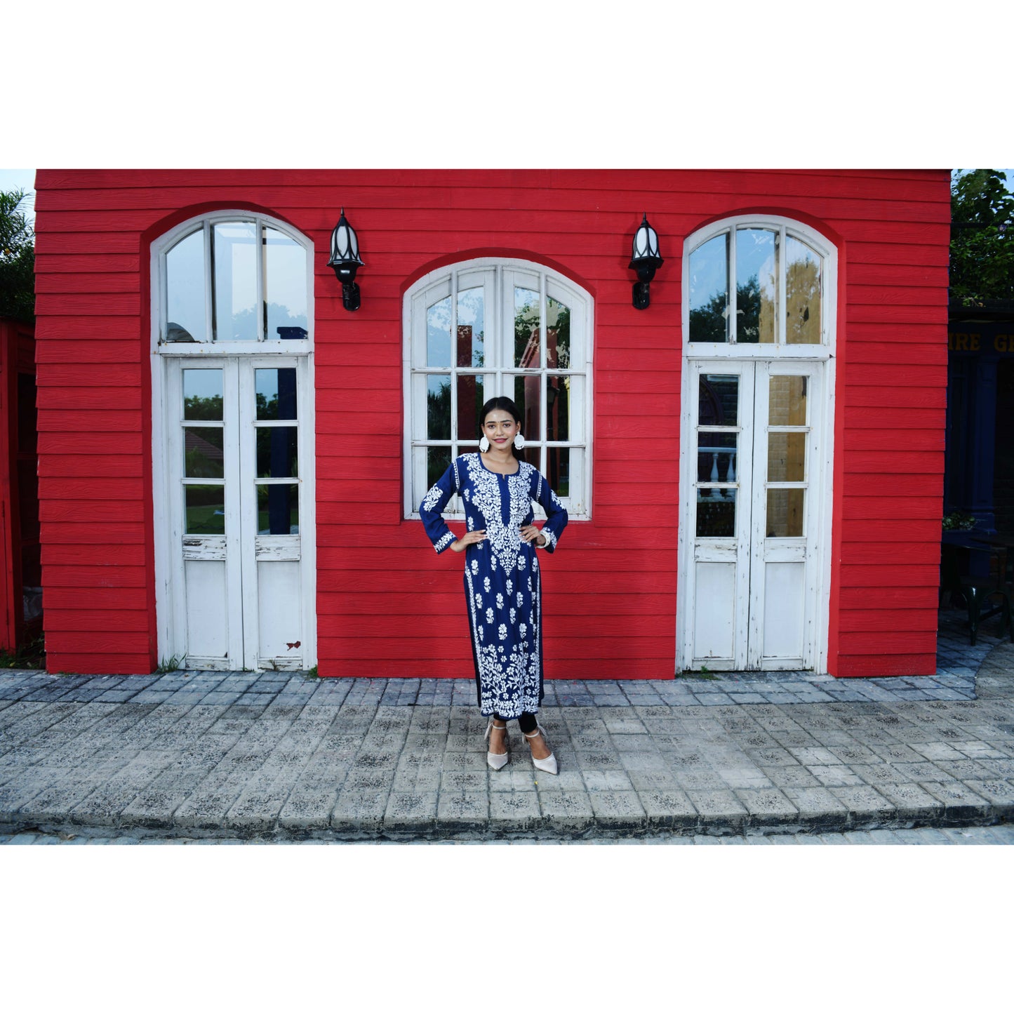 Modal Yasmin Chikankari Kurta