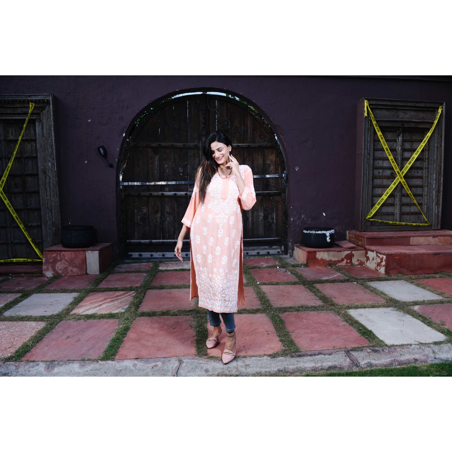 Modal Yasmin Chikankari Kurta