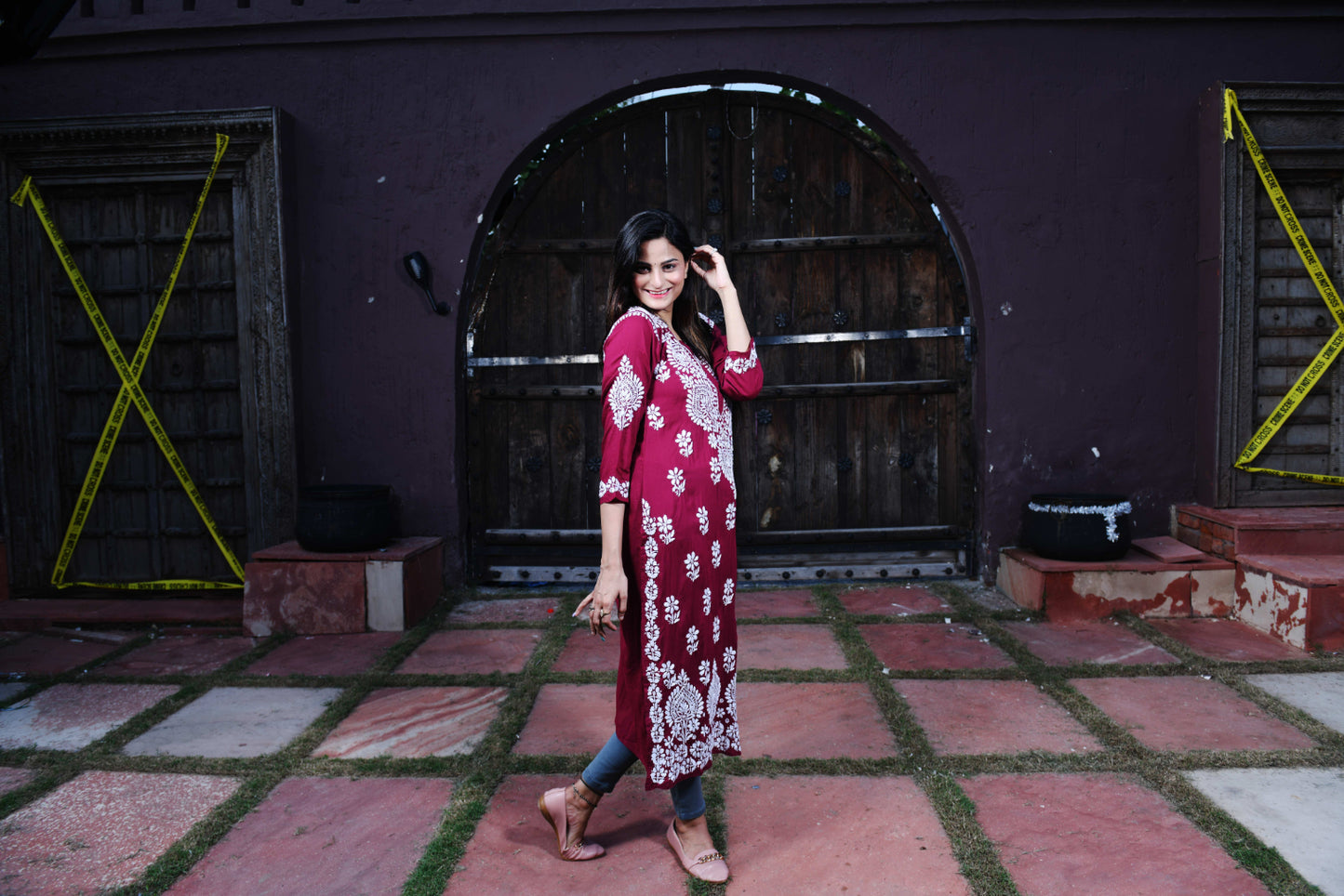 Modal Aisha Chikankari Kurta