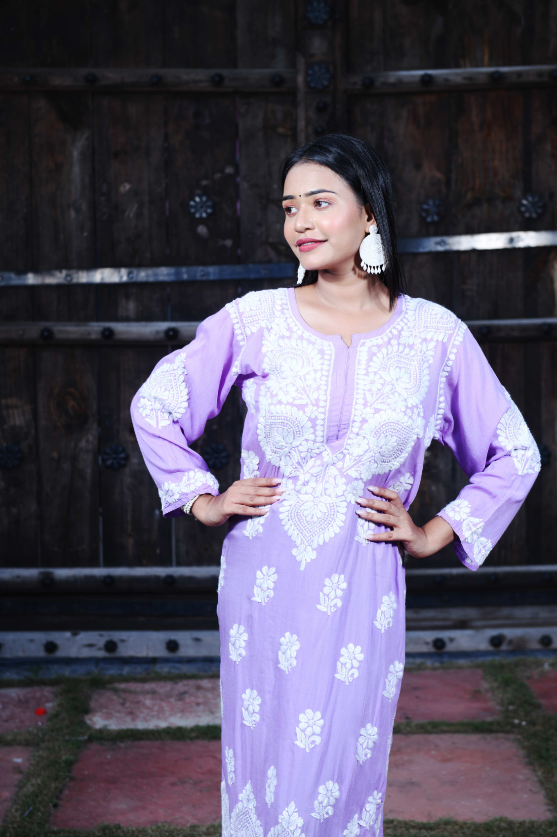 Modal Aisha Chikankari Kurta