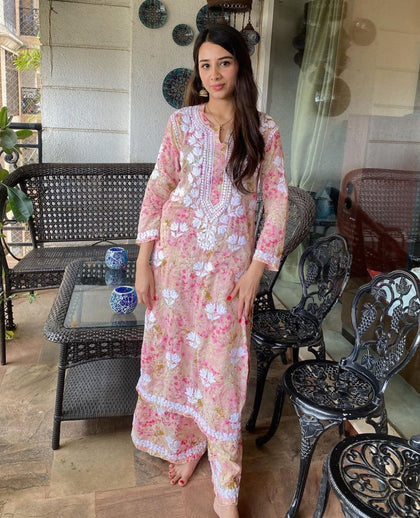chikankari mulmul kurta