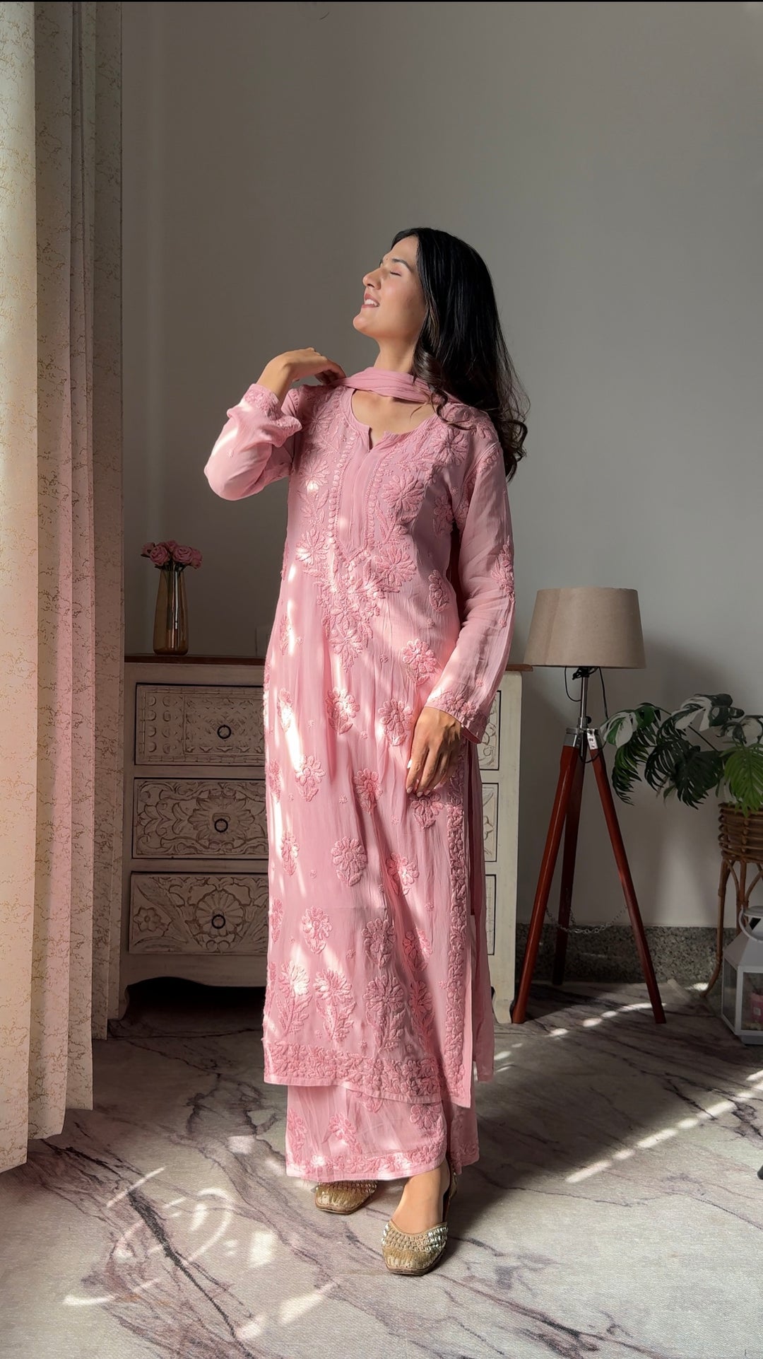 viscose georgette chikankari kurti