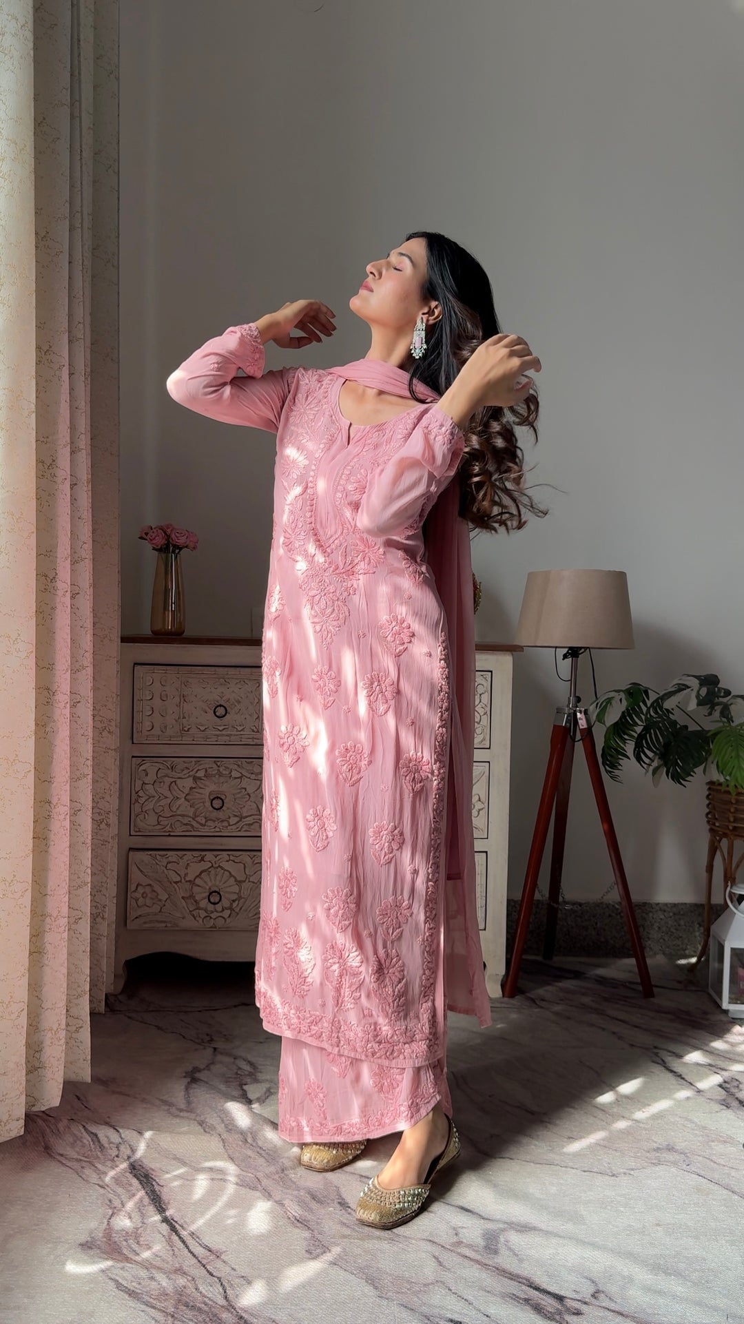 viscose georgette chikankari kurti
