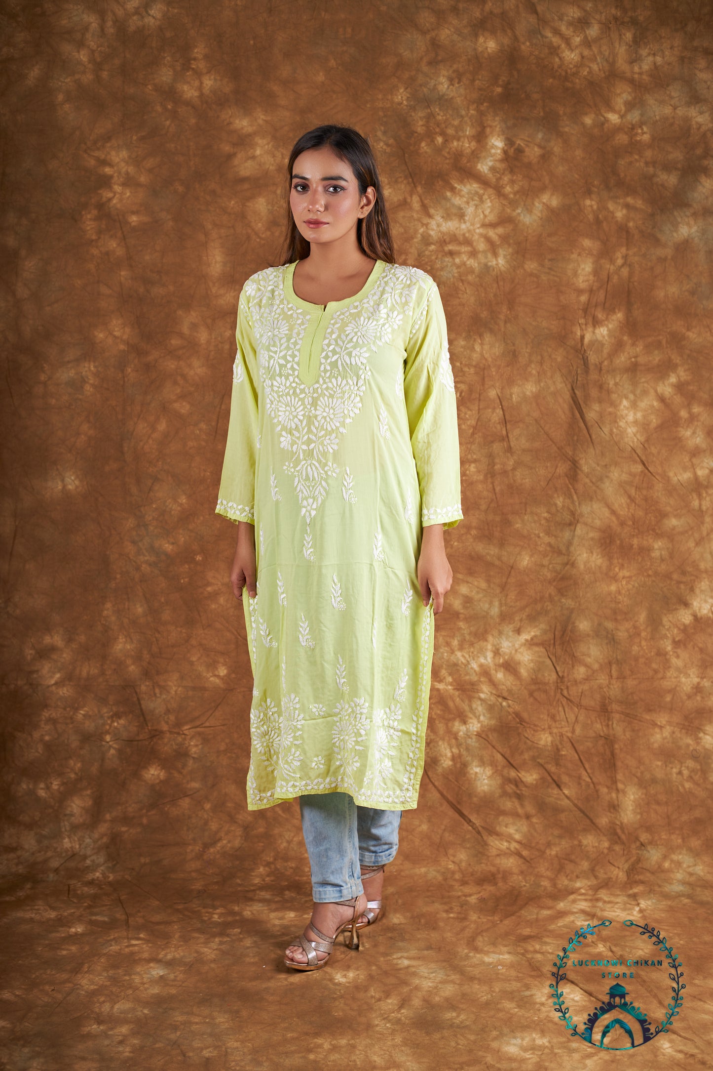 Modal Mahira Kurta