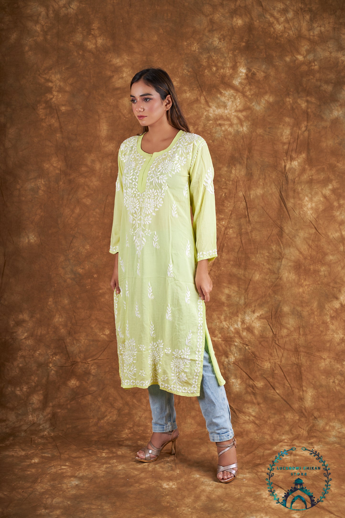Modal Mahira Kurta