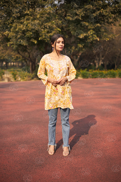 mulmul chikan kurti