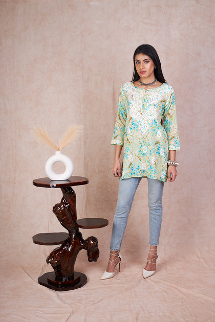 chikankari mulmul kurta
