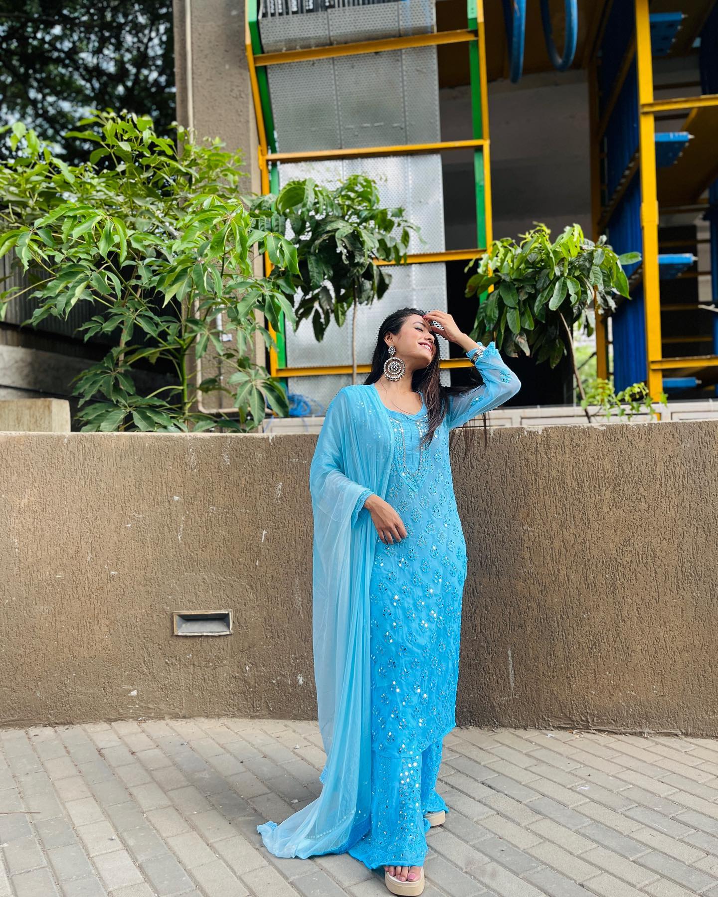 Anjali Mohan Sky Blue Mirror Set