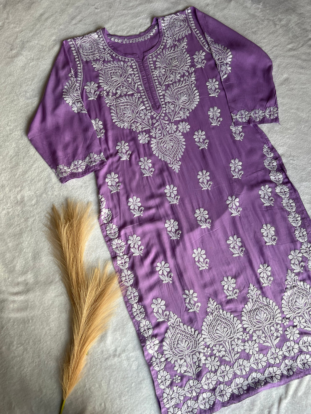 Modal Aisha Chikankari Kurta