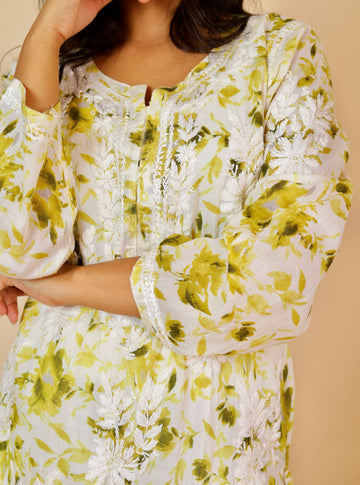 mulmul chikankari kurti