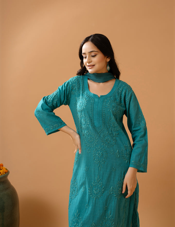 Haniya Mulmul Cotton Chikankari Set