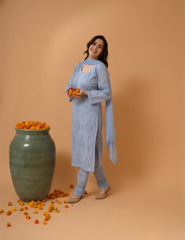 Haniya Mulmul Cotton Chikankari Set