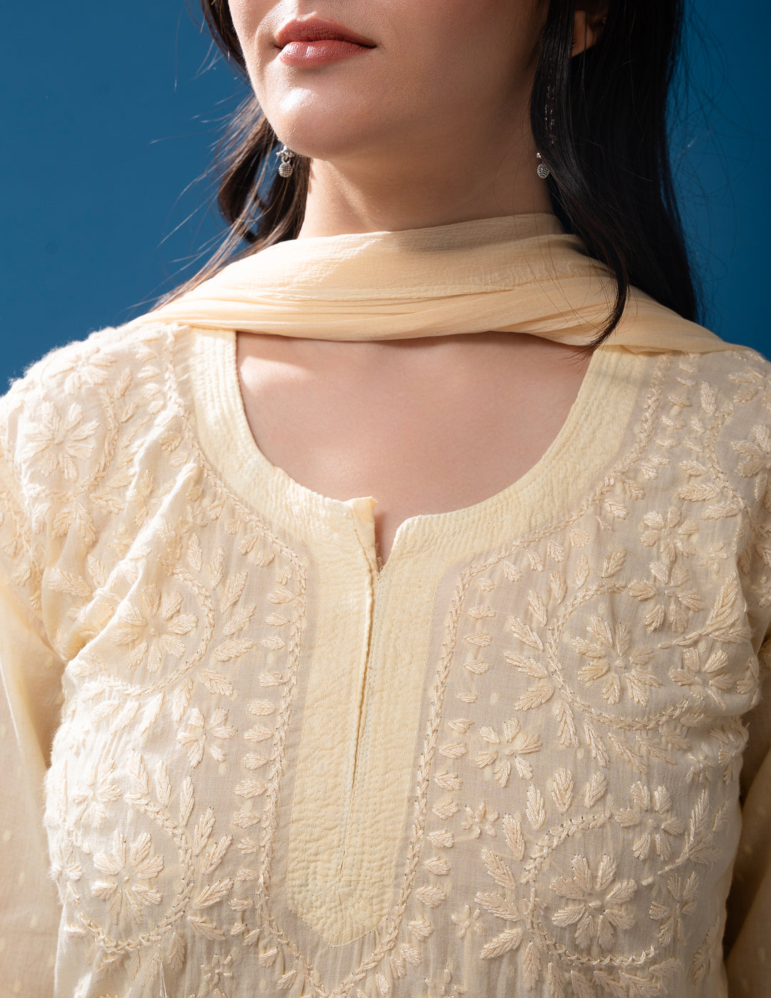 Haniya Mulmul Cotton Chikankari Set