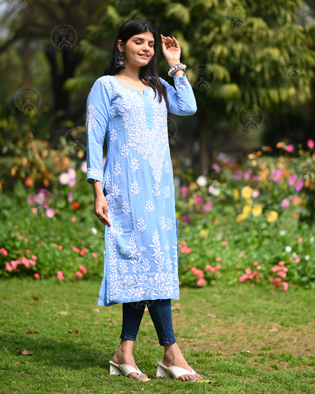 Modal Eliza Kurta