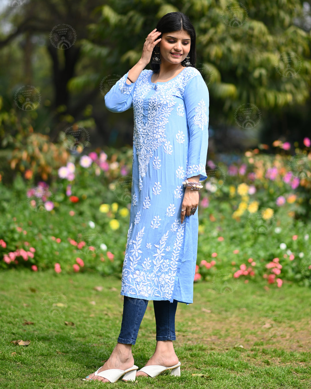 Modal Eliza Kurta