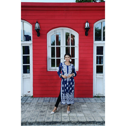 Modal Yasmin Chikankari Kurta
