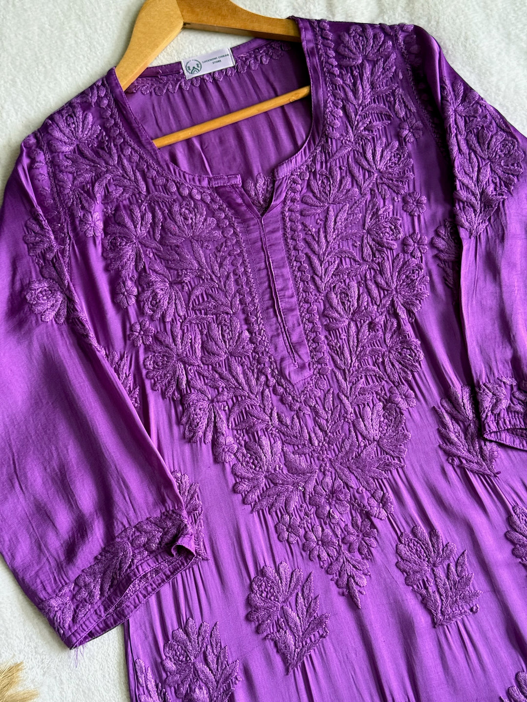 Swati Rathi In Inaya Satin Chikankari Kurta Set With 3D Handwork