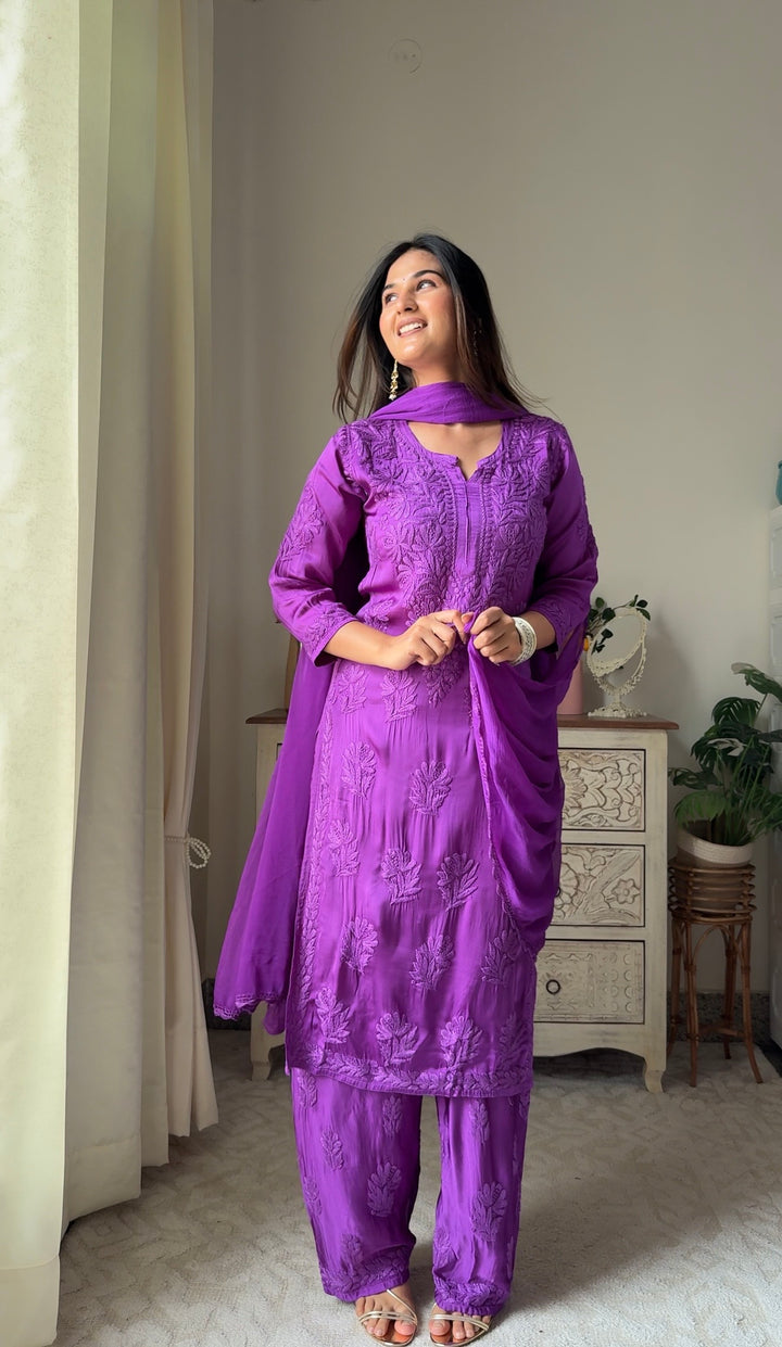 Swati Rathi In Inaya Satin Chikankari Kurta Set With 3D Handwork