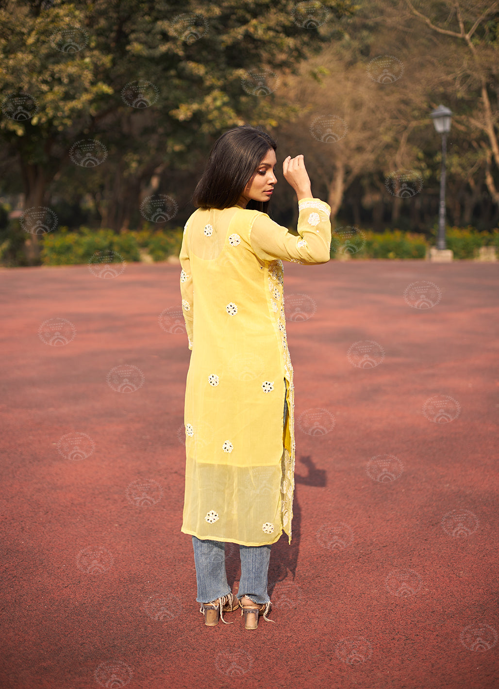 Georgette Booti Jaal Mirror Kurta