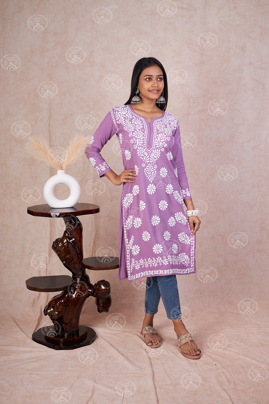 Modal Komal Kurta