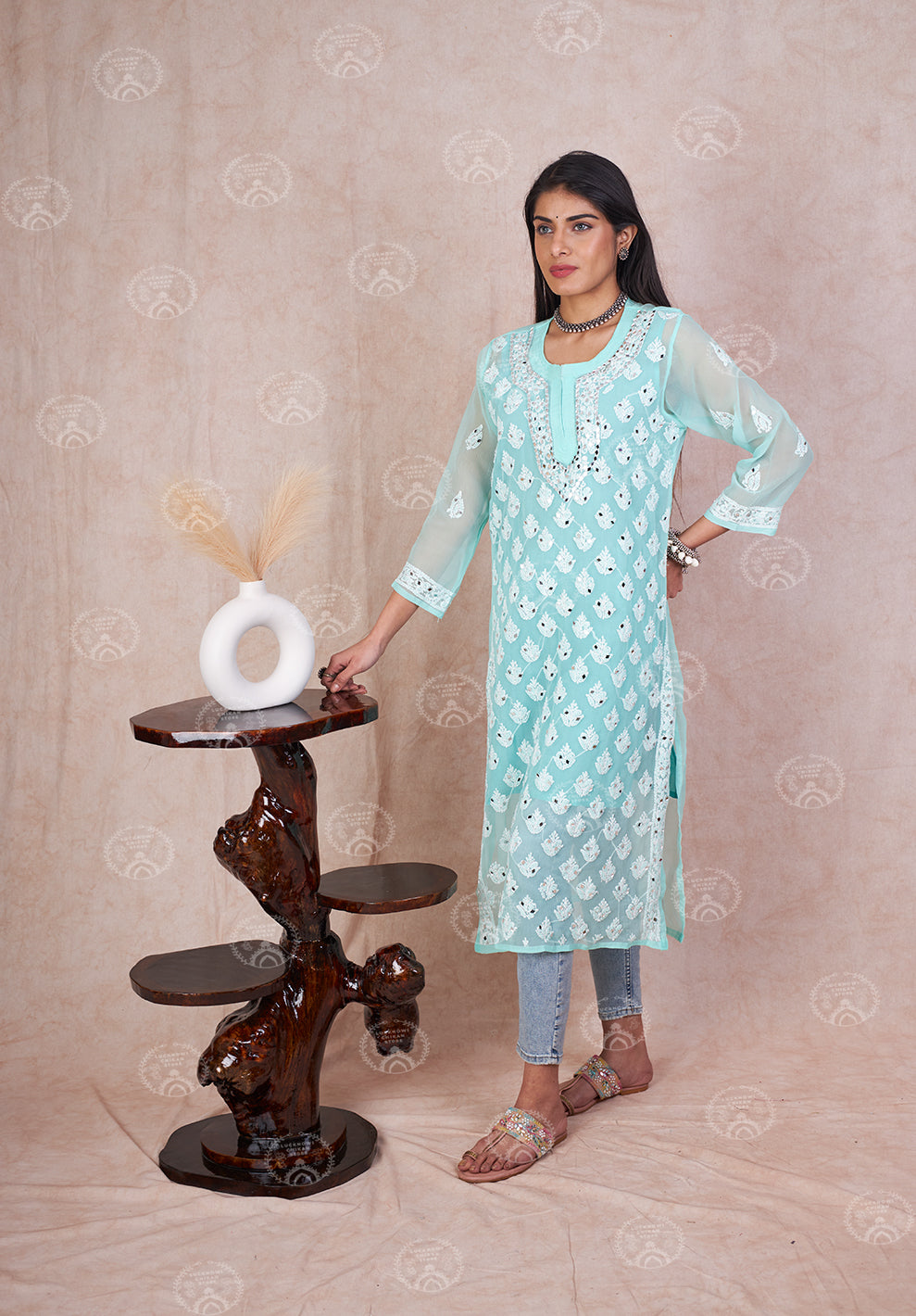 Georgette Booti Jaal Mirror Kurta