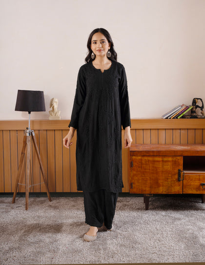 lucknow chikankari kurta