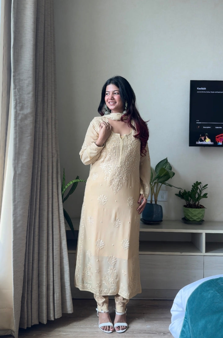 Zarina Viscose Georgette Straight Kurta Pant Set