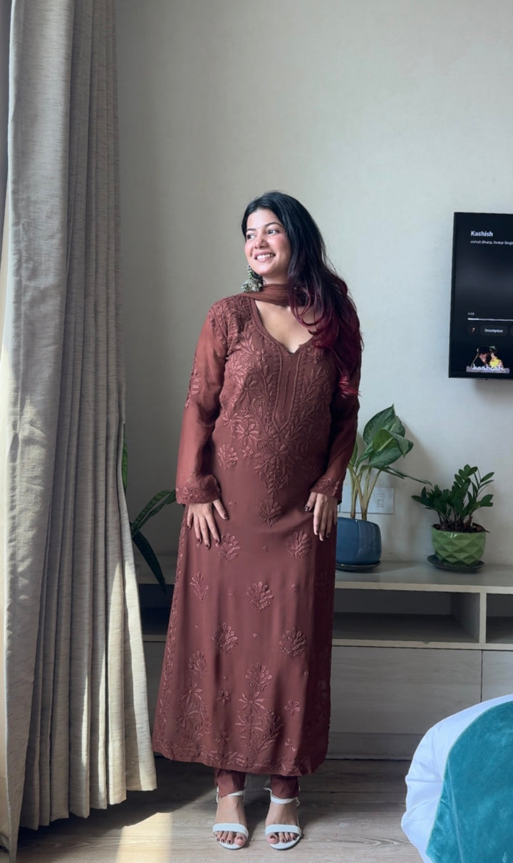 Zarina Viscose Georgette Straight Kurta Pant Set