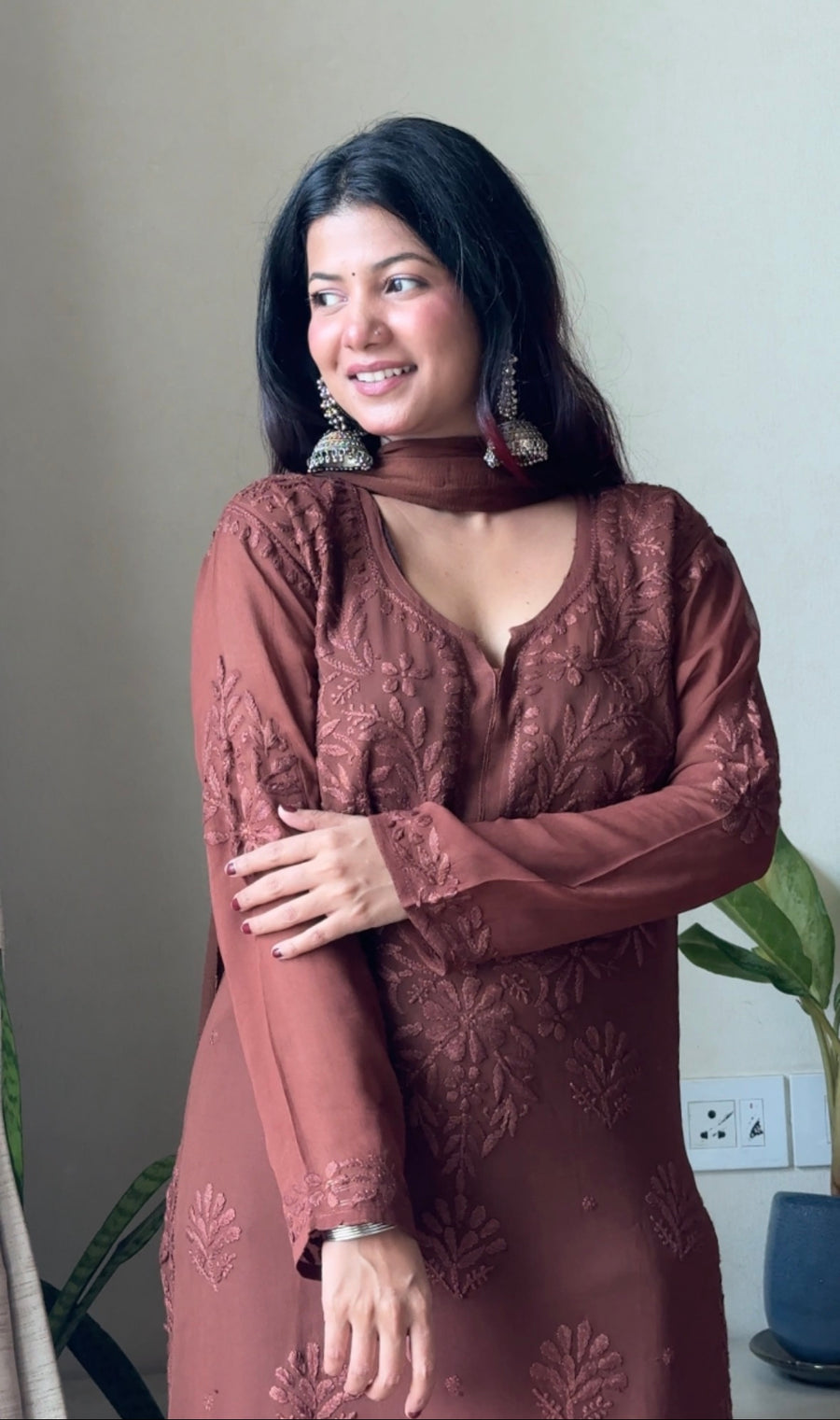 Zarina Viscose Georgette Straight Kurta Pant Set