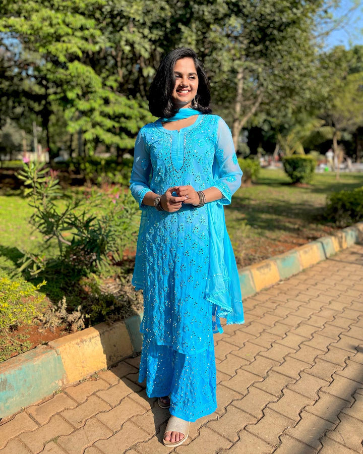 Anjali Mohan Sky Blue Mirror Set